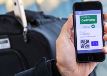 Το 50% των Ευρωπαίων βιώνει τον αντίκτυπό της covid-19 στην οικονομία