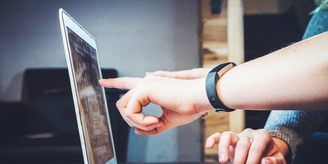 Διαδίκτυο: Oι πάροχοι θα εντοπίζουν και θα αφαιρούν υλικό σεξουαλικής κακοποίησης παιδιών