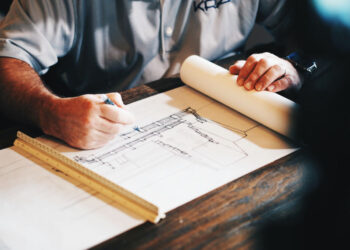 Ε.Ε.: Είναι πιο εύκολο από ποτέ η παροχή υπηρεσιών στο εξωτερικό