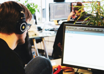 Μακρύς ο δρόμος για το… εξαιρετικά γρήγορο ίντερνετ στην Ευρώπη