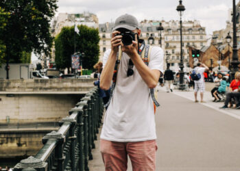 Μάθε πως (και γιατί) η Ε.Ε. διεκδικεί τη συμμετοχή των νέων στις πολιτικές της