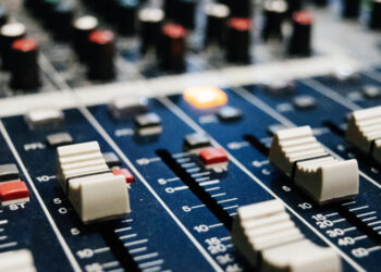 Ε.Ε.: Χρηματοδότηση 12 εκατ. για την υποστήριξη των Μέσων Μαζικής Επικοινωνίας