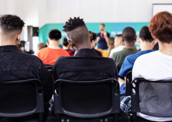 “Δρόμοι προς τη σχολική επιτυχία”:  Η Ε.Ε. χρειάζεται τη γνώμη σου για την εκπαίδευση