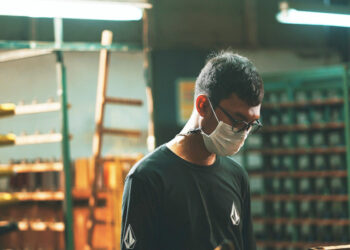 Ε.Ε.: Προστασία των εργαζομένων από τις καρκινογόνες χημικές ουσίες