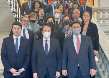 Συνάντηση Μ. Βαρβιτσιώτη με πρέσβεις κρατών-μελών της ΕΕ παρουσία του Ουκρανού πρέσβη