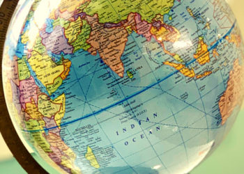 UNESCO: Καλεί τις χώρες να συμπεριλάβουν μαθήματα για τους ωκεανούς στα σχολεία