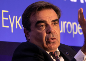 Επίσημη επίσκεψη του Μαργαρίτη Σχοινά στην Ελλάδα