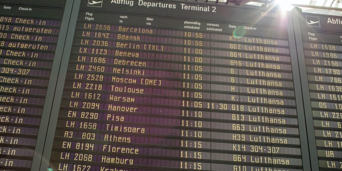 Ταξίδια εντός της ΕΕ: Νέοι κανόνες για τα πιστοποιητικά εμβολιασμού