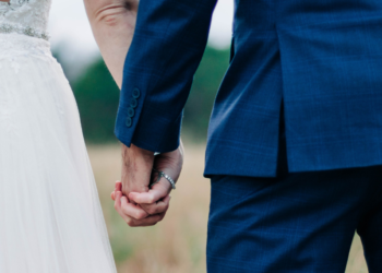 Eurostat: Λιγότεροι οι γάμοι και… περισσότερα τα διαζύγια στην Ευρώπη