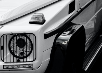 ΕΕ – Ουκρανία: (και) Νέοι κανόνες για τη δέσμευση περιουσιακών στοιχείων Ρώσων ολιγαρχών