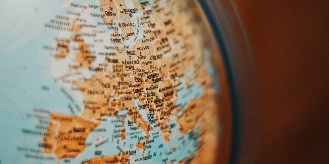 Το 80% των Ευρωπαίων συμφωνεί με τις οικονομικές κυρώσεις της ΕΕ κατά της Ρωσίας