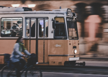 ΕΚ: Σκόπιμες οι προσπάθειες της Ουγγρικής κυβέρνησης να υπονομεύσει τις ευρωπαϊκές αξίες