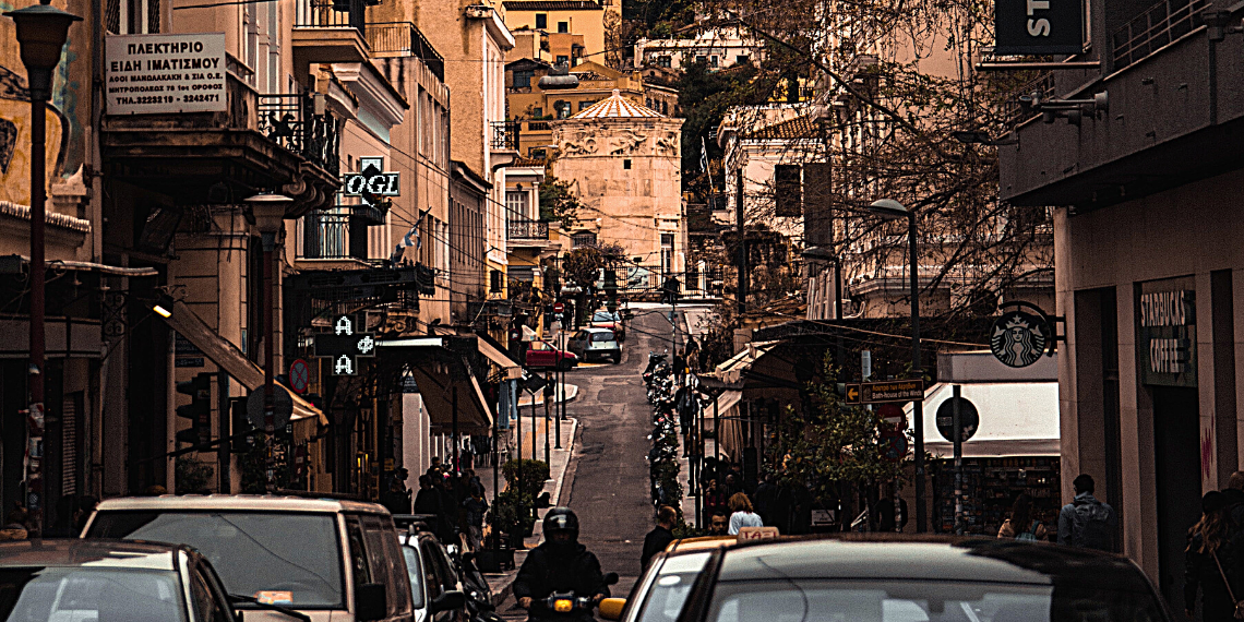 ΕΕ: Mε μηδενικές εκπομπές ρύπων όλα τα αυτοκίνητα και φορτηγά από το 2035