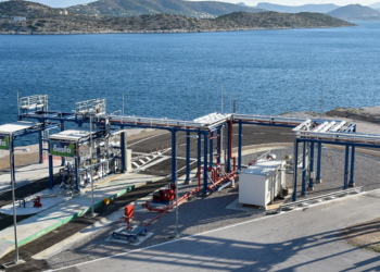 Ρεβυθούσα: Εγκαινιάστηκε ο νέος σταθμός Φόρτωσης Φορτηγών Υγροποιημένου Φυσικού Αερίου
