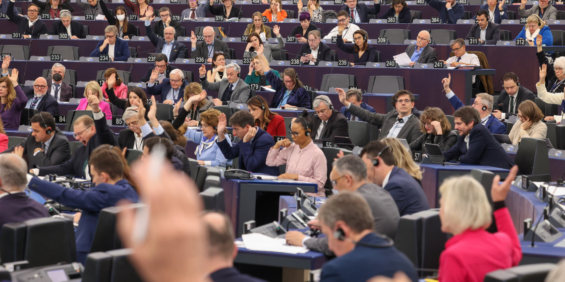 Ευρωκοινοβούλιο: Ψήφισμα σχετικά με το επαρκές ελάχιστο εισόδημα