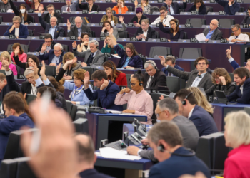 Ευρωκοινοβούλιο: Ψήφισμα σχετικά με το επαρκές ελάχιστο εισόδημα