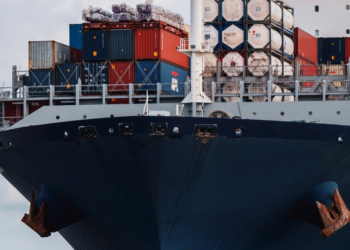 EE: Νέα εργαλεία για τη στήριξη της καθαρής και σύγχρονης ναυτιλίας