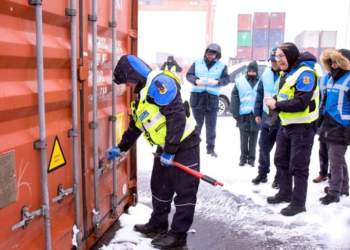 ΕΕ: Εργαλειοθήκη -σε τρία επίπεδα- για να αντιμετωπιστεί η παράτυπη μετανάστευση
