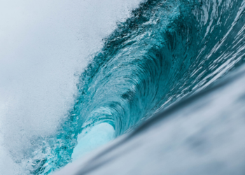 EE: Η μέση θερμοκρασία της επιφάνειας στη θάλασσα έφτασε στο υψηλό ρεκόρ των 20,96°C