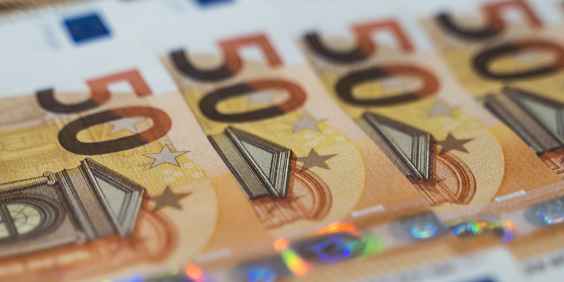 Τα χαρτονομίσματα της ΕΕ αλλάζουν… Πείτε τη γνώμη σας πως θα θέλατε να είναι τα καινούργια