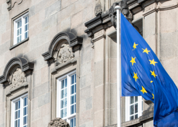 ΕΕ: Επανεξέταση της χρηματοδοτικής βοήθειας προς την Παλαιστίνη