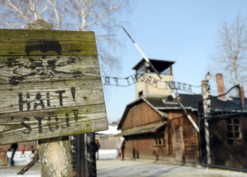 EE: Χρηματοδοτεί με 3 εκατ. τη δημιουργία «Ευρωπαϊκού δικτύου τόπων όπου συνέβη το Ολοκαύτωμα»