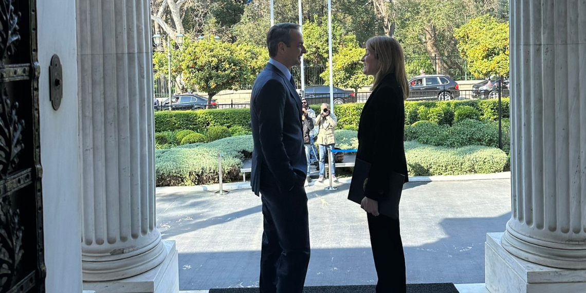 Ρομπέρτα Μέτσολα: Σημαντικά τα βήματα της Ελλάδας για τη διαφάνεια και την ισότητα