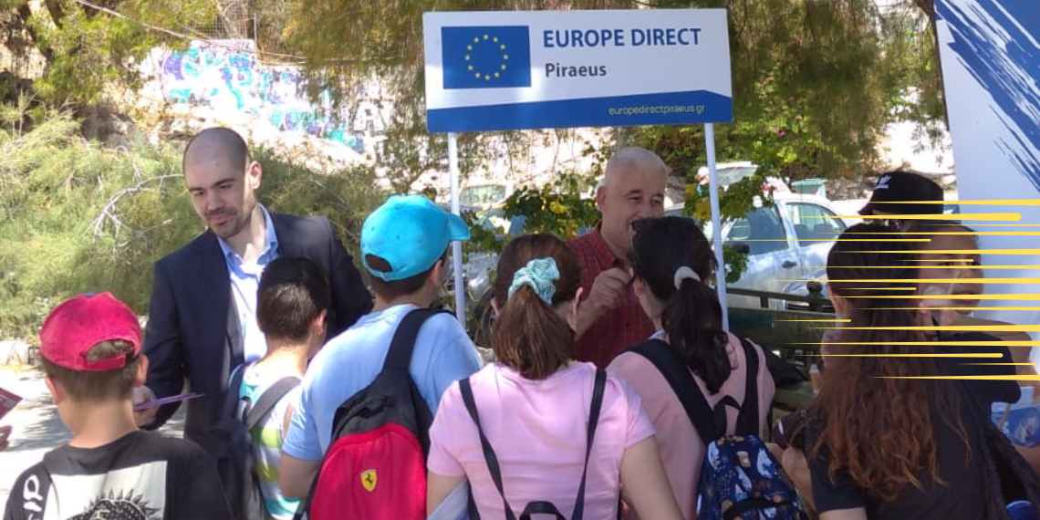 Καθαρισμός της παραλίας της Φρεαττύδας από τους μαθητές του 21ου Δημοτικού Σχολείου Πειραιά