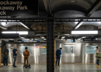 Προξενική προστασία: Τι γίνεται σε περίπτωση έκτακτης ανάγκης στις εκτός ΕΕ διακοπές σας;