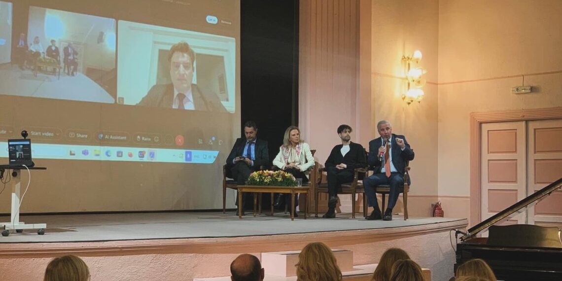 Το Europe Direct Piraeus στην  Διημερίδα EPAS ” Η Ευρώπη στο σχολείο και το σχολείο στην Ευρώπη, εμπειρίες και προοπτικές από το πρόγραμμα Σχολεία- Πρέσβεις του Ευρωπαϊκού Κοινοβουλίου”