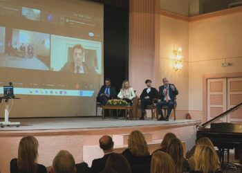 Το Europe Direct Piraeus στην  Διημερίδα EPAS ” Η Ευρώπη στο σχολείο και το σχολείο στην Ευρώπη, εμπειρίες και προοπτικές από το πρόγραμμα Σχολεία- Πρέσβεις του Ευρωπαϊκού Κοινοβουλίου”