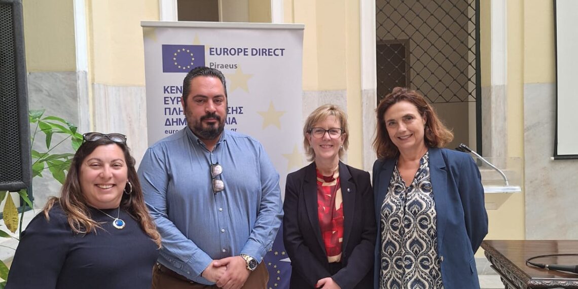 Επίσκεψη της Επιτρόπου Maria Luís Albuquerque στη Δημοτική Πινακοθήκη Πειραιά