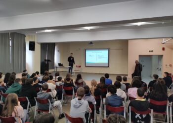 Europe Direct Piraeus: Συζήτηση με τους μαθητές του 6ου Γυμνασίου Πειραιά για τα Ανθρώπινα Δικαιώματα