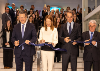 Η πρόεδρος Metsola εγκαινίασε το κέντρο Europa Experience στην Αθήνα